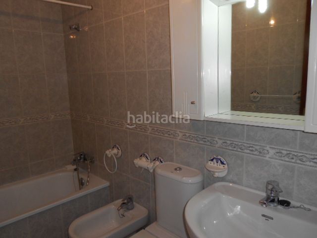 Foto 8b9a78d4-a9ca-46cd-8a4b-5e466e6c25a7. Rent flat with heating parking in O Milladoiro Ames
