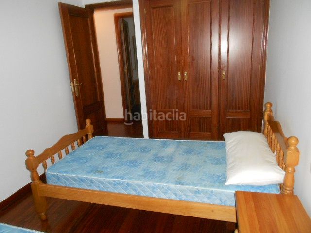 Foto a59d7bd5-5c90-4304-8e5b-8dd23cc502b0. Rent flat with heating parking in O Milladoiro Ames
