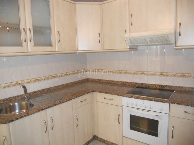 Foto cf5955e4-bdae-4906-a147-19818862d19c. Rent flat with heating parking in O Milladoiro Ames