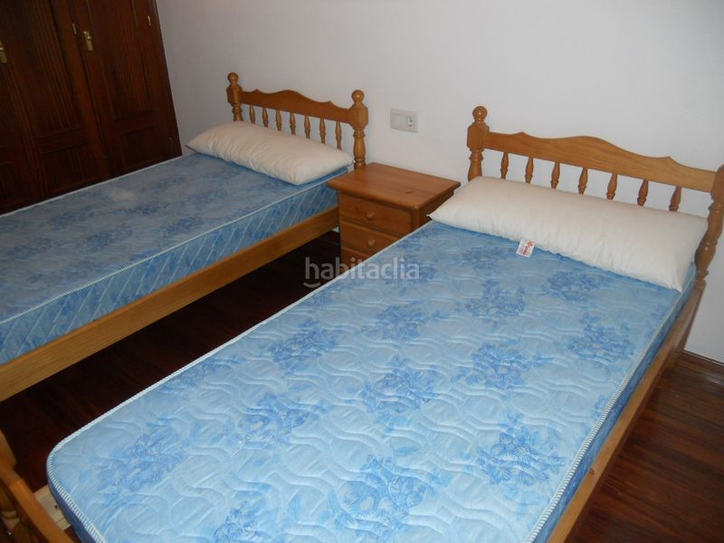 Foto d4fb24f6-ff98-4ae0-a109-20255a51ec43. Rent flat with heating parking in O Milladoiro Ames