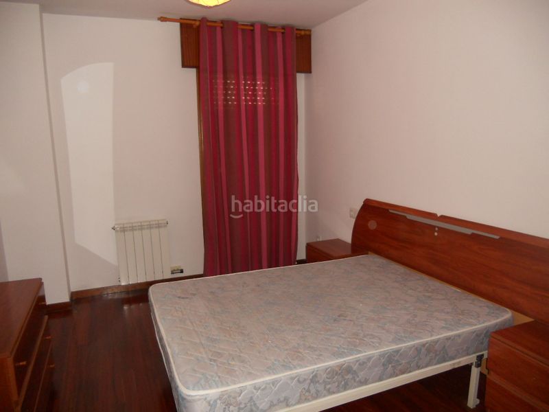 Foto eff99638-0200-45ec-9c0f-923225de547a. Rent flat with heating parking in O Milladoiro Ames