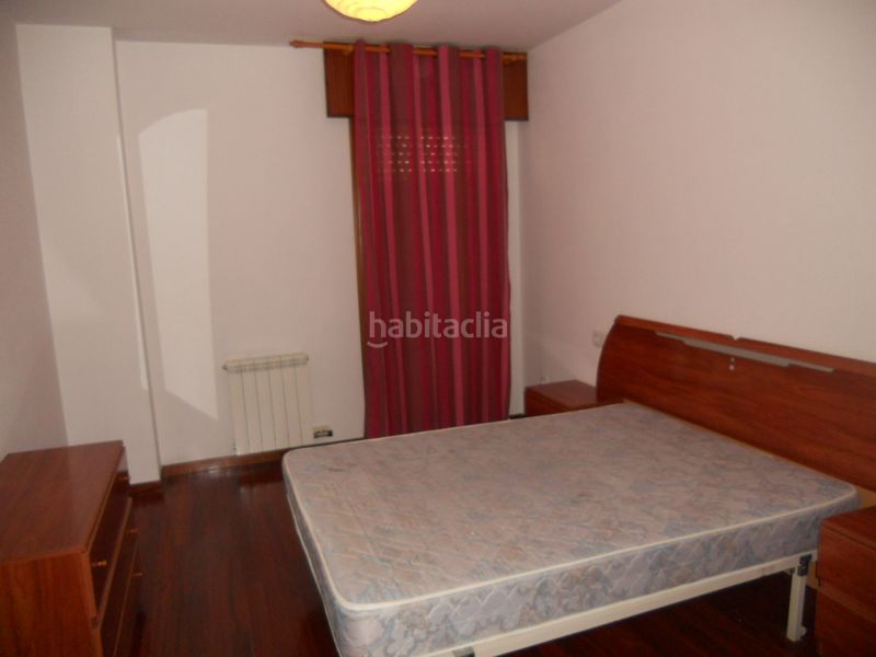 Foto fded25ab-3b63-43bc-8726-621f17a80e92. Rent flat with heating parking in O Milladoiro Ames