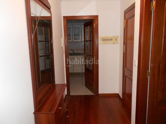 Foto ae9c4c1a-5d95-4a0b-a693-a9741af77708. Alquiler piso en O Milladoiro Ames
