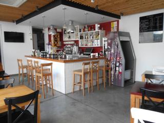 Location Local commercial à Parroquias de Santiago. Se alquila cafeteria en arines
