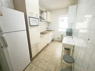 Lloguer Pis  Gabriel y galan. Piso en alquiler en avda. mirat, 4 dormitorios.
