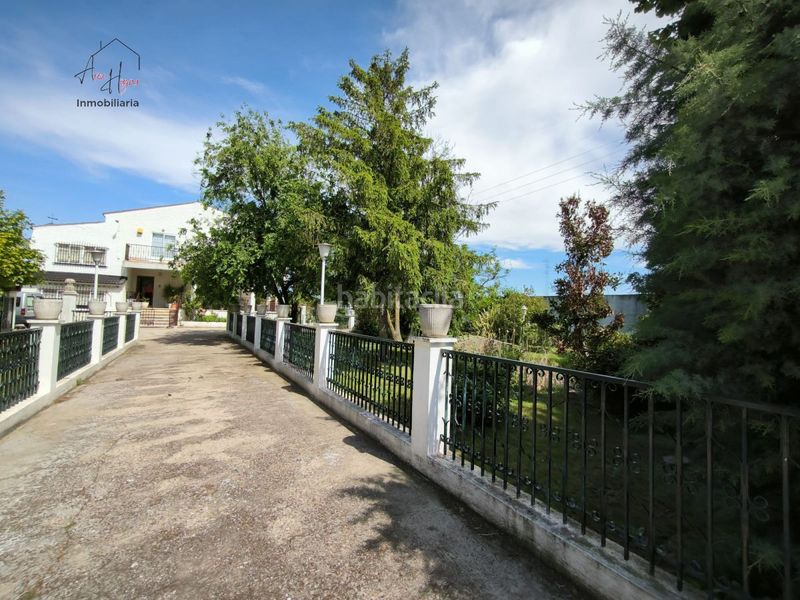 Foto 362e3d1b-1735-481a-8143-80a13c09a642. Chalet with heating parking pool in Villares de la Reina