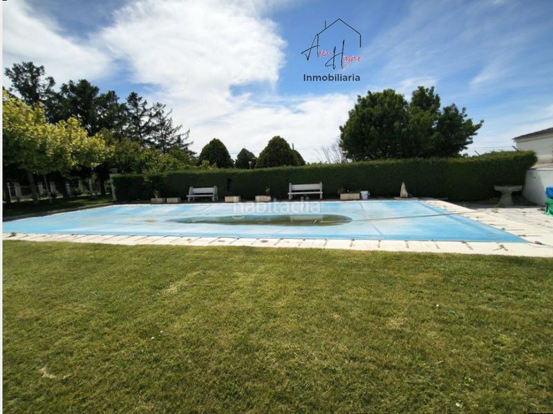 Foto 852a1cdd-d914-4c6e-b11d-8974b673396d. Chalet with heating parking pool in Villares de la Reina