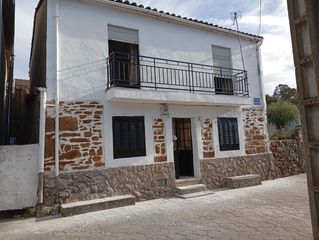 House  Mayor. Casa en venta en nava de francia, 4 dormitorios.