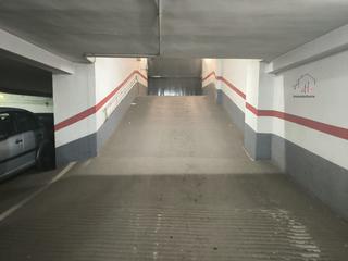 Parking coche  Padre camara. Garaje en venta en plaza españa.