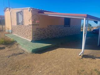 Casa  Claveles. Casa en venta en miranda de azan, 2 dormitorios.