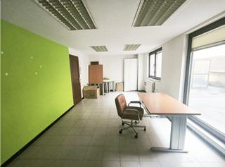 Lloguer Oficina  Mirat. Oficina en alquiler en centro, 1 dormitorio.