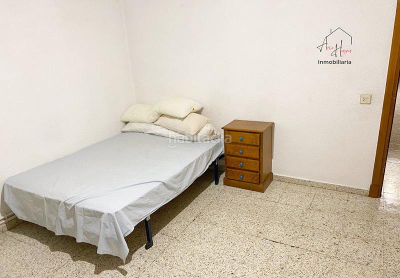 Foto 0a051634-8f31-4271-8b7b-459b41a54111. Piso  en venta en van dyck, 4 dormitorios. en Salamanca