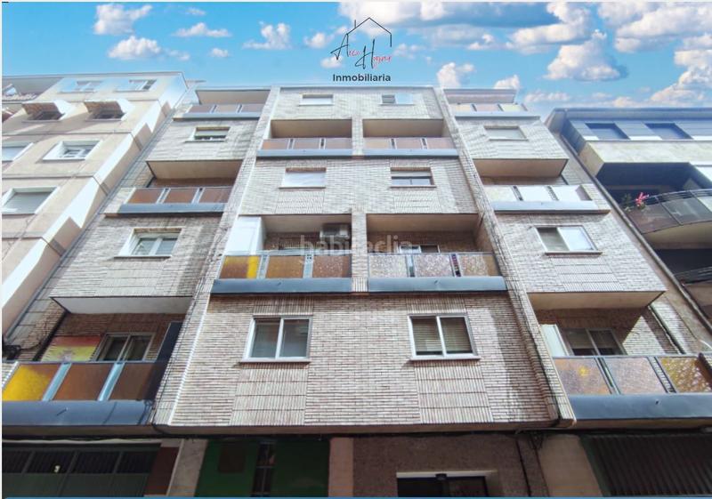 Foto f53f556a-aa0f-463d-b829-285e0c4e2da4. Piso  en venta en van dyck, 4 dormitorios. en Salamanca