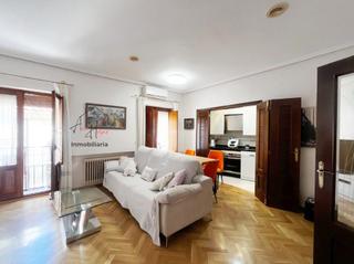 Appartement  Meléndez. Piso en venta en centro  rua, 2 dormitorios.
