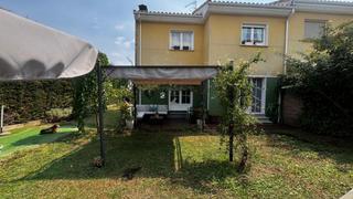 Chalet  Tirso de molina. Chalet en venta en urbanización  peñasolana, 3 dormitorios.