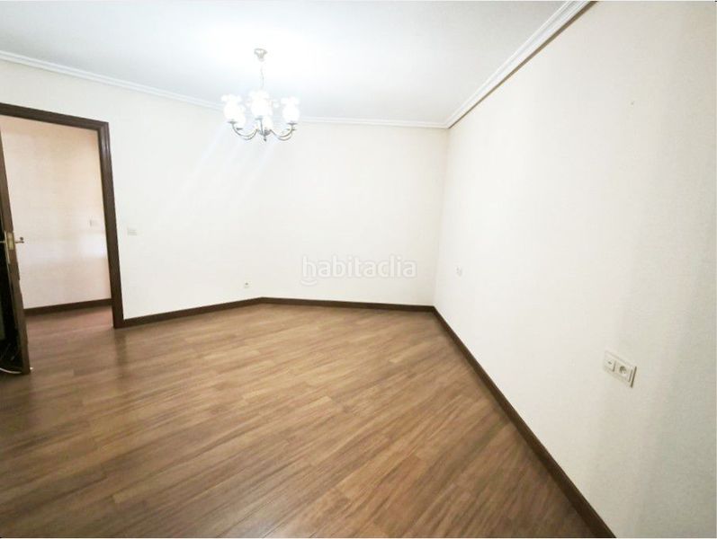 Foto 0e986324-48ff-48a6-a4e9-ca58d1571d25. Rent flat with heating parking in Chinchibarra Salamanca