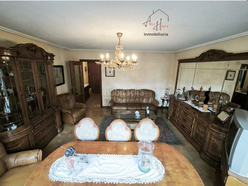 Foto 49e8064e-c569-4285-81fd-bec427b49385. Piso  en venta en fco. anaya, 4 dormitorios. en Salamanca