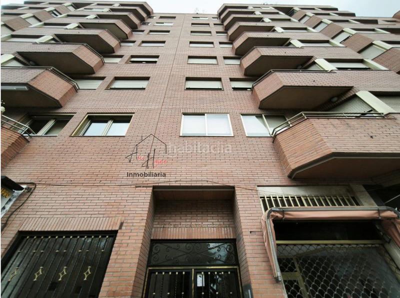 Foto 70e33f4e-4d9e-48bb-a4f9-db3881e6d920. Piso  en venta en fco. anaya, 4 dormitorios. en Salamanca