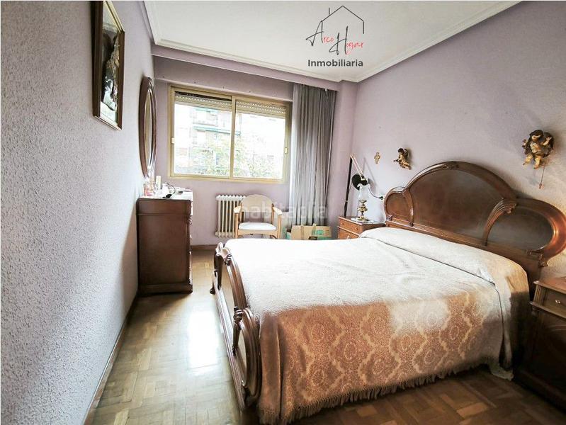 Foto b6acdca1-aac4-4773-b8a9-7a4097029223. Piso  en venta en fco. anaya, 4 dormitorios. en Salamanca