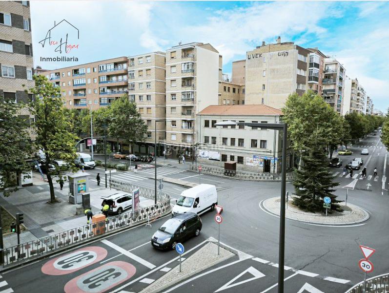 Foto ffd8f25f-f7db-4edc-841b-9b2769092644. Piso  en venta en fco. anaya, 4 dormitorios. en Salamanca