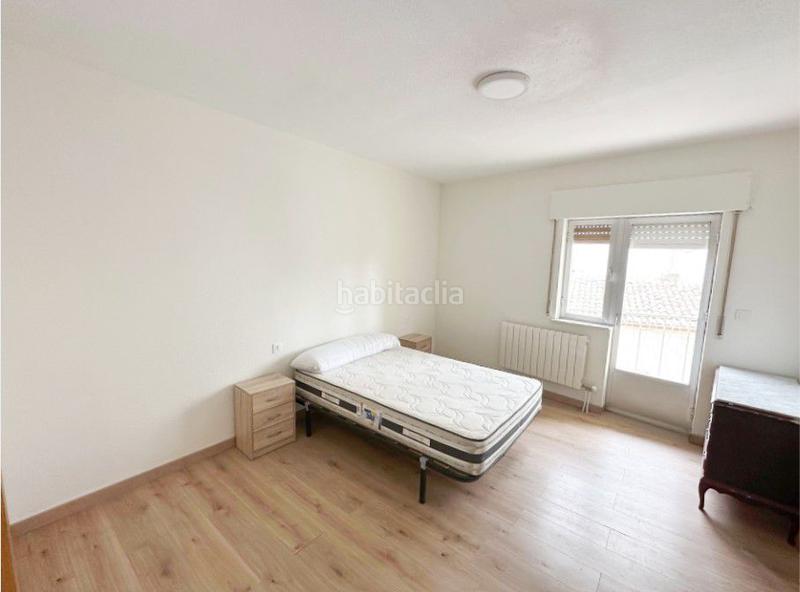 Foto c92f7215-3ae6-45b5-a904-ca8a69a5f7c2. Pis amb calefacció a Villares de la Reina