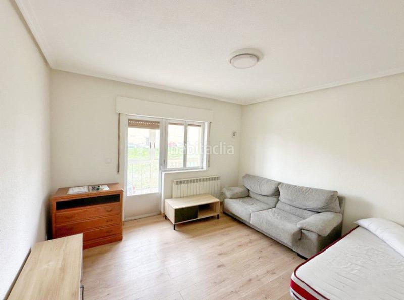 Foto fa7475f3-f87c-4bc1-a645-dc2cc940c2e2. Pis amb calefacció a Villares de la Reina