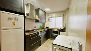 Rent Flat  Correhuela. Piso en alquiler en centro, 5 dormitorios.