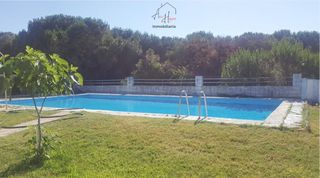 Chalet  La cabezuela. Chalet en venta en calvarrasa de abajo, 4 dormitorios.