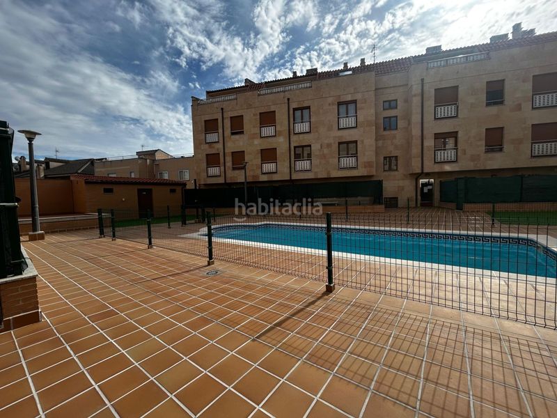Foto a0f7f43f-4f4e-4291-9f02-56a1d0b2c6a7. Pis amb calefacció aparcament a Villares de la Reina