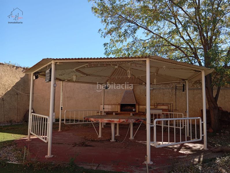 Foto c5336a77-89ee-46f5-afbc-00249acae7b5. Haus mit heizung parking in Salmoral
