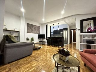 Pis  Consuelo. Piso en venta en centro, 2 dormitorios.