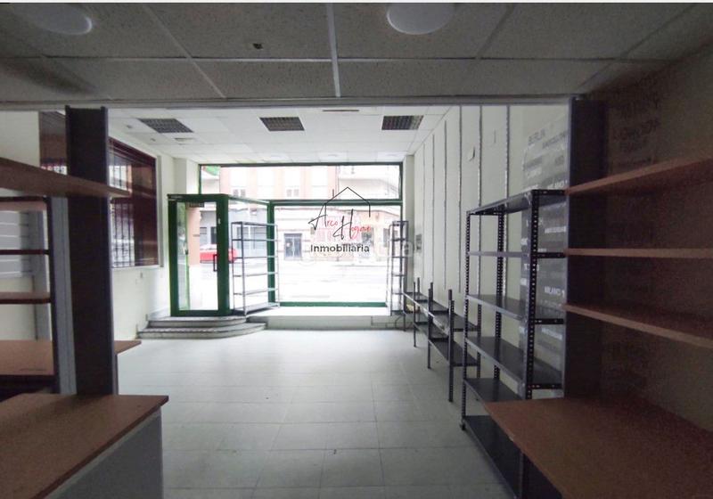 Foto 42a7659b-eef6-4b4f-b5d4-bd845ddefbc7. Alquiler local comercial local com. en alquiler en los ovalle. en Salamanca
