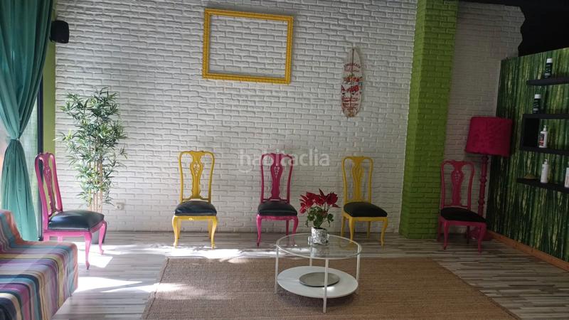 Foto ed74bce9-8dbe-42ed-942e-3878792e8c1a. Lloguer local comercial a La Buhaira Sevilla