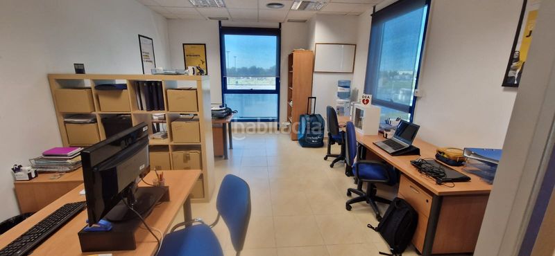 Foto ff86762c-7eb4-40d5-9893-928a00615d9e. Miete büro in calle astronomía 14 in San Jerónimo - La Bachillera Sevilla