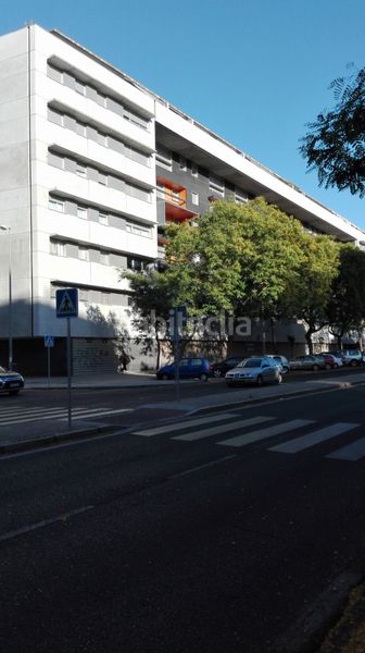 Foto 7ef0abdb-20a5-4205-b99a-cf63e0cc9782. Parking coche en calle rector candil 3b venta de garage en calle rector candil zona ramon carande en Sevilla