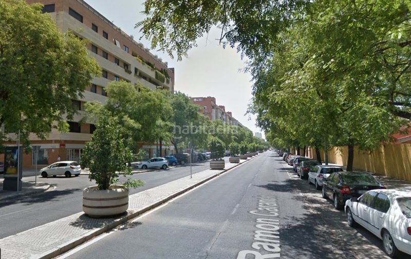 Foto ab51a62c-5e19-4877-8620-7d4738576ef3. Parking coche en calle rector candil 3b venta de garage en calle rector candil zona ramon carande en Sevilla