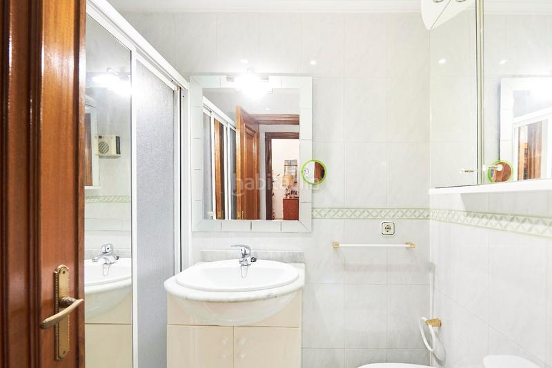 Foto 04360c08-7ac2-4fee-bacf-3831023952b9. Piso venta de piso jose laguillo en San Carlos - San José Sevilla