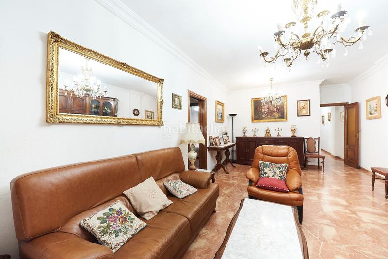 Foto 6da340ee-b4da-4fd2-82ad-16487589f2d8. Piso venta de piso jose laguillo en San Carlos - San José Sevilla