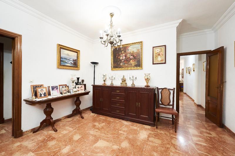 Foto d7cdb1b3-e380-4e42-8775-acaad3b258ee. Piso venta de piso jose laguillo en San Carlos - San José Sevilla