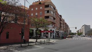 Parking voiture à Calle luis montoto 85. Venta de plazas de garage en zona luis montoto/ buahira