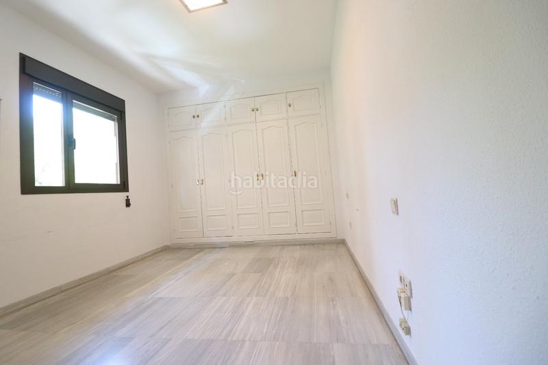 Foto 00f47b2d-c650-4926-a758-9cd1ffe9656b. Piso venta de piso zona ramon carande en Parque María Luisa -Giralda Sur Sevilla