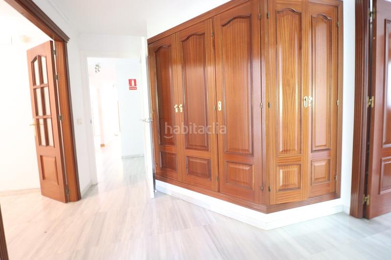 Foto 58e657d5-9a8f-4493-ab67-e925bdd33209. Piso venta de piso zona ramon carande en Parque María Luisa -Giralda Sur Sevilla