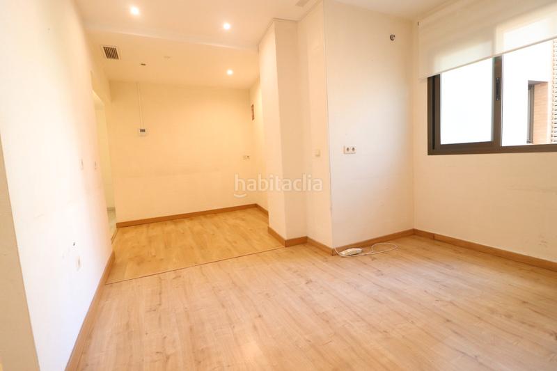 Foto f90de313-750e-4d39-b2e7-4c451e079c43. Piso venta de piso zona ramon carande en Parque María Luisa -Giralda Sur Sevilla