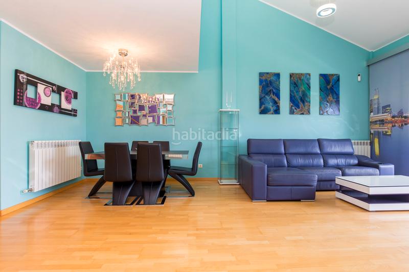 Foto 2bff88b3-a730-42b8-99bf-b6f4167362f7. Duplex con riscaldamento piscina in Miralbueno Zaragoza