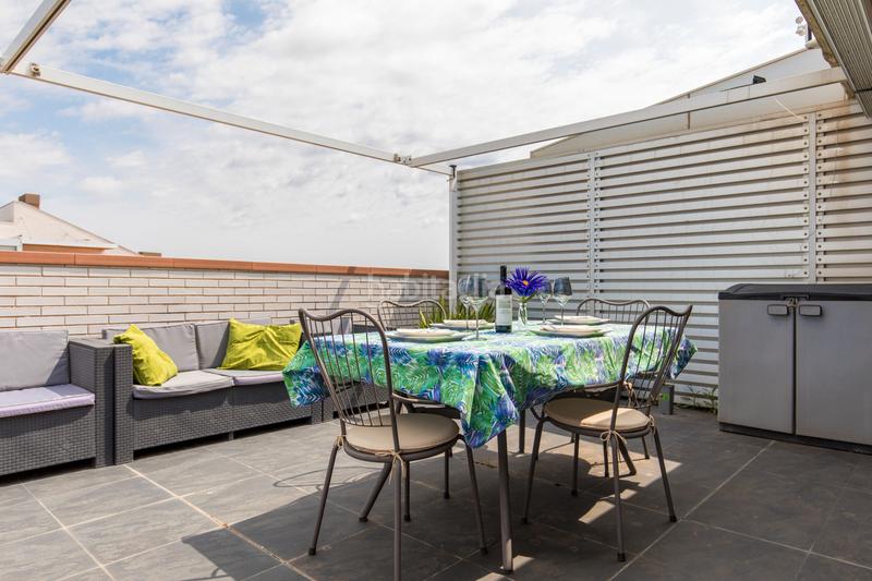 Foto 712009a8-b464-4a88-b208-c755184481ad. Duplex con riscaldamento piscina in Miralbueno Zaragoza