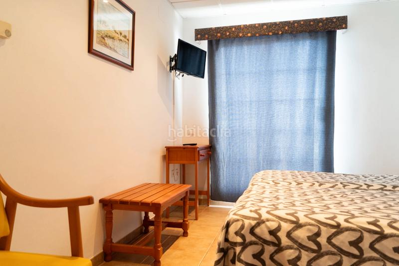 Foto 24e9a801-b5c8-49f4-99c9-3e19132bd4c0. Edificio en carrer del flamenc 9 en Deltebre