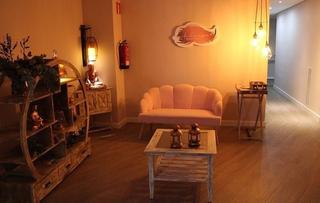 Local Comercial  Calle de la reina fabiola. Negocio en activo zona centro