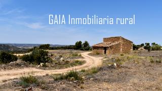 Country house in Maella