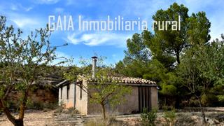 Country house in Maella