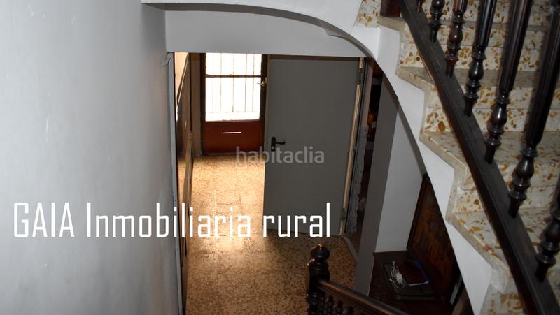 Foto f06fce69-6d1b-4fdf-b50e-c29b09c5b17d. Casa adosada en Maella